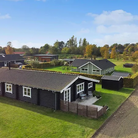 3 Bedroom Awesome In *