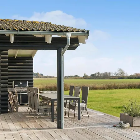 3 Bedroom Awesome In Semesterbostad Dannemare